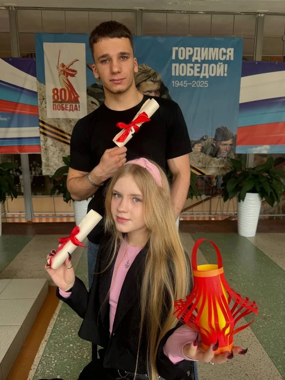 В нашей школе была организована небольшая ярмарка профессий для ребят 8-11-х классов🕵👷. Выпускники, 