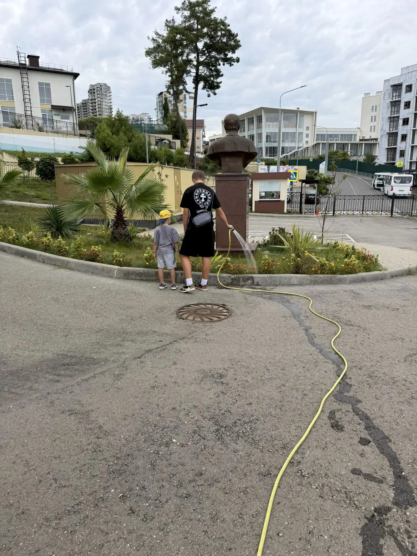 🌸8 «Г» на экологической акции «Чистый двор» 🍂♻️