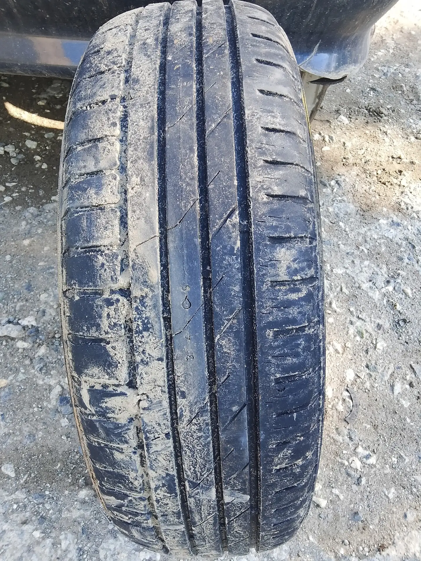 #id373633083@vsalde_ad 
Куплю не дорого одно колесо 175/70R13 резина нордмант вот с таким рисунком. 