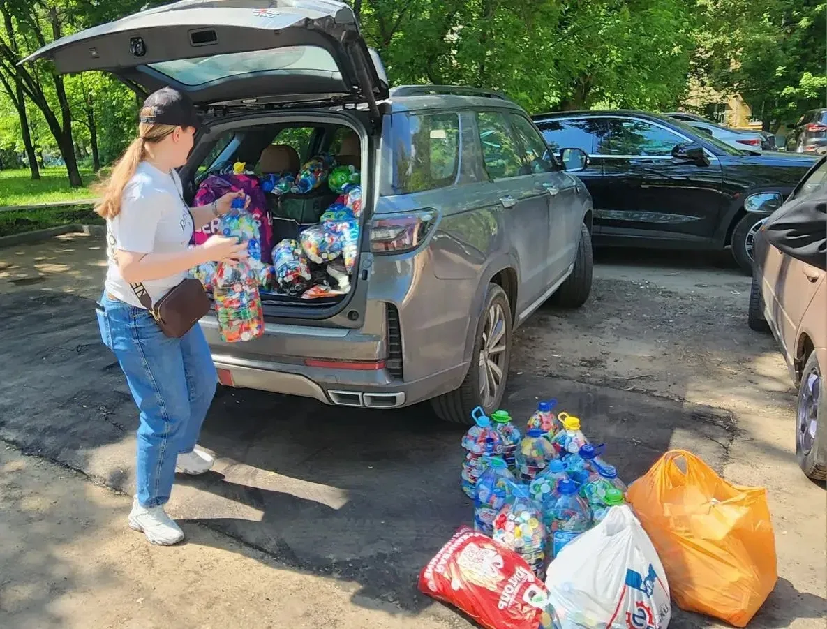 Волонтеры отряда «Добродел» собрали и передали на переработку 500 кг пластиковых крышечек в ЭКОСборк