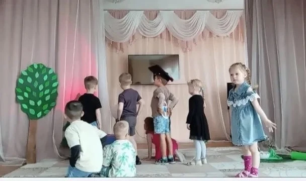 🚂 «А если вы не встретите рассвет — вы опоздаете на целое лето!»