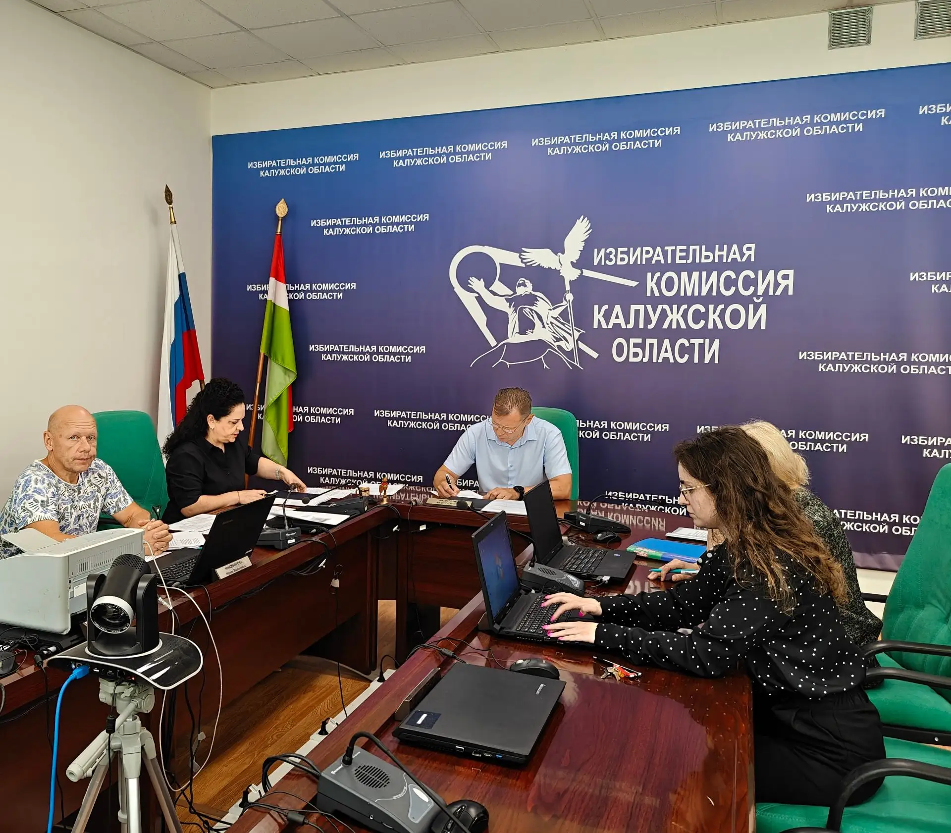 В Калужской области кандидат в депутаты Государственной Думы представил документы в Облизбирком

🗓️