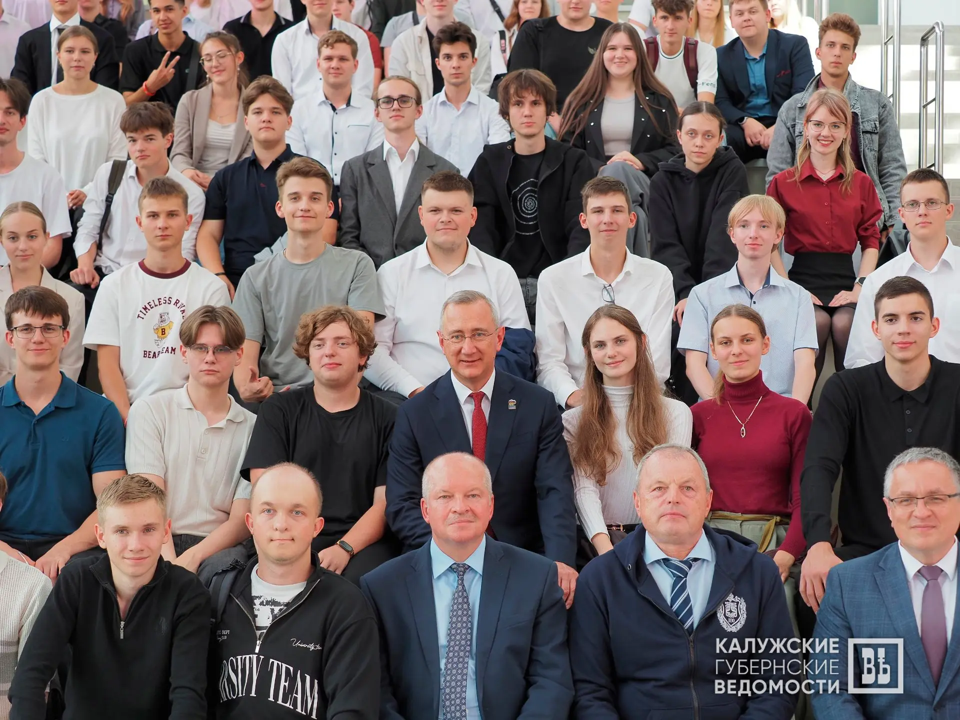 💪 Владислав Шапша поздравил с Днем знаний первокурсников-бауманцев
