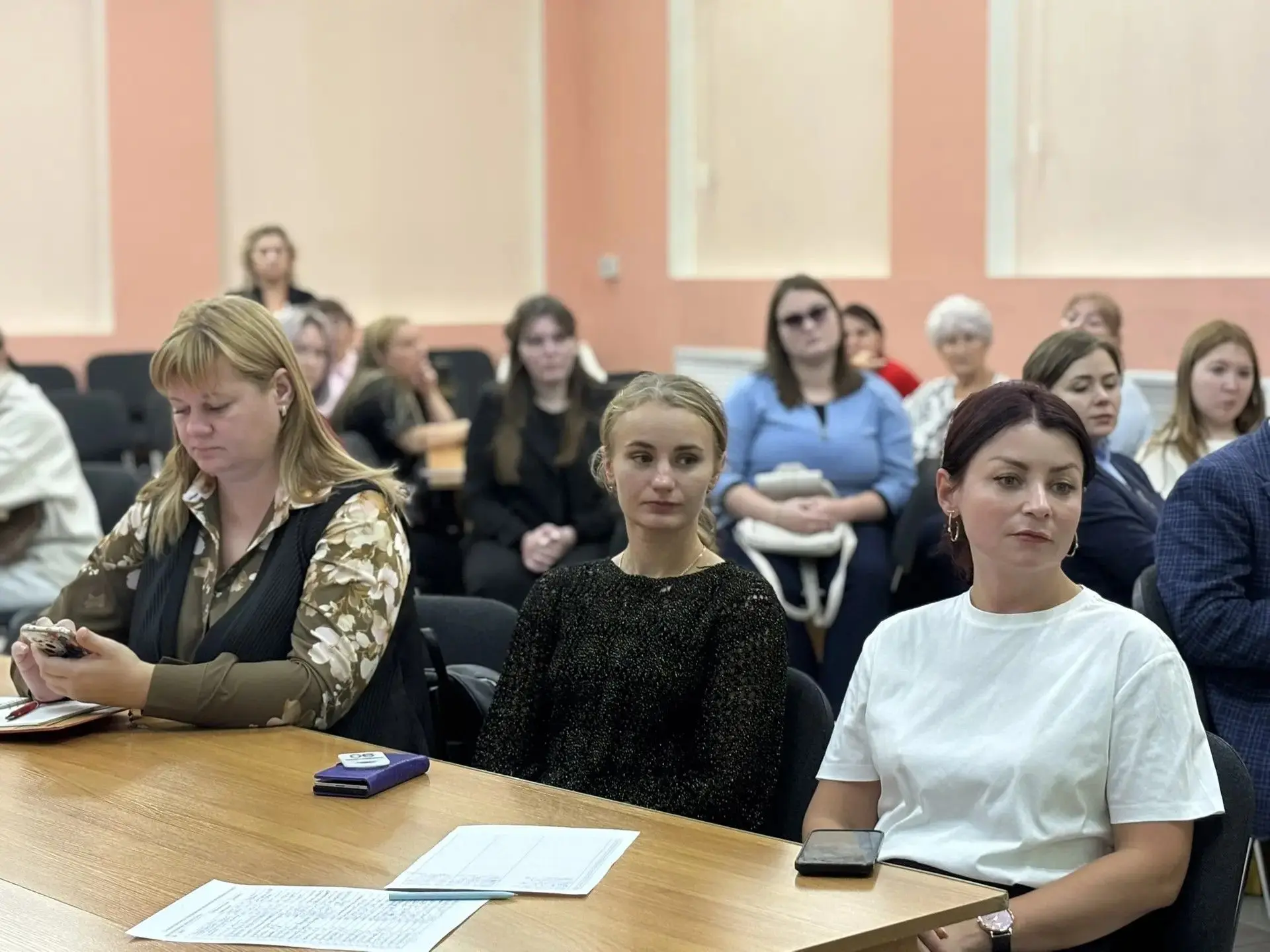 На Камчатке педагогов научили распознавать вербовку школьников в интернете🌏