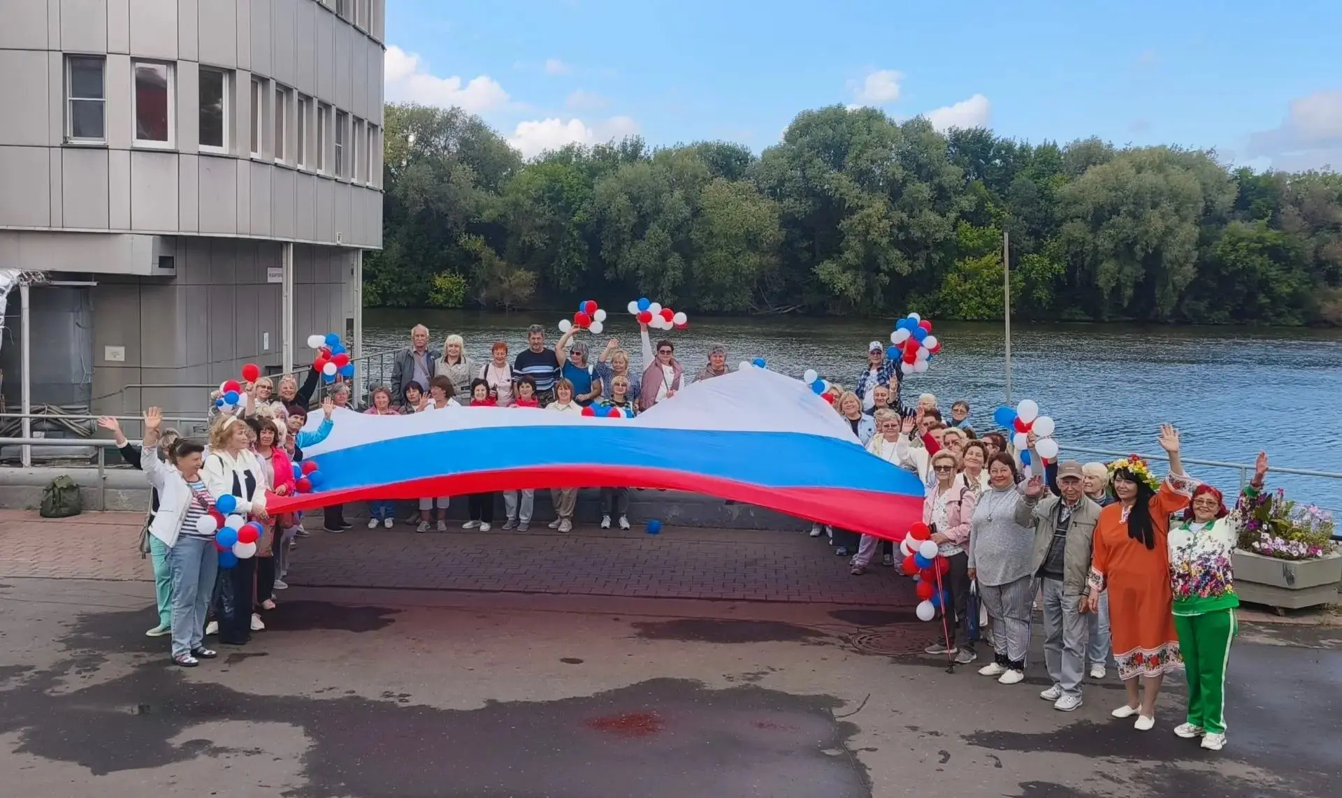 🤍💙❤️ПРАЗДНИК В ЦВЕТАХ РОССИЙСКОГО ФЛАГА! 🤍💙❤️