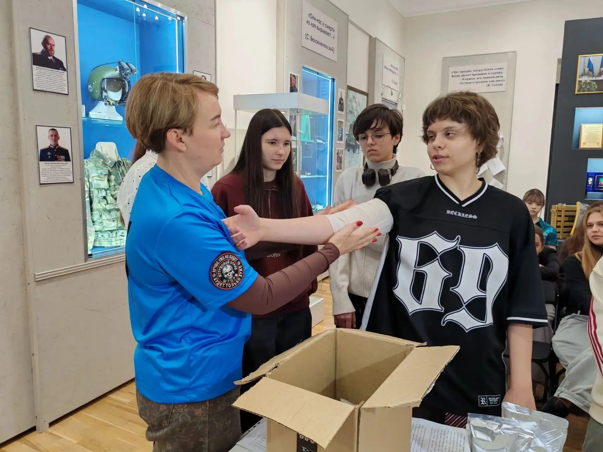 Студенты художественного училища в музее СВО: прикосновение к истории