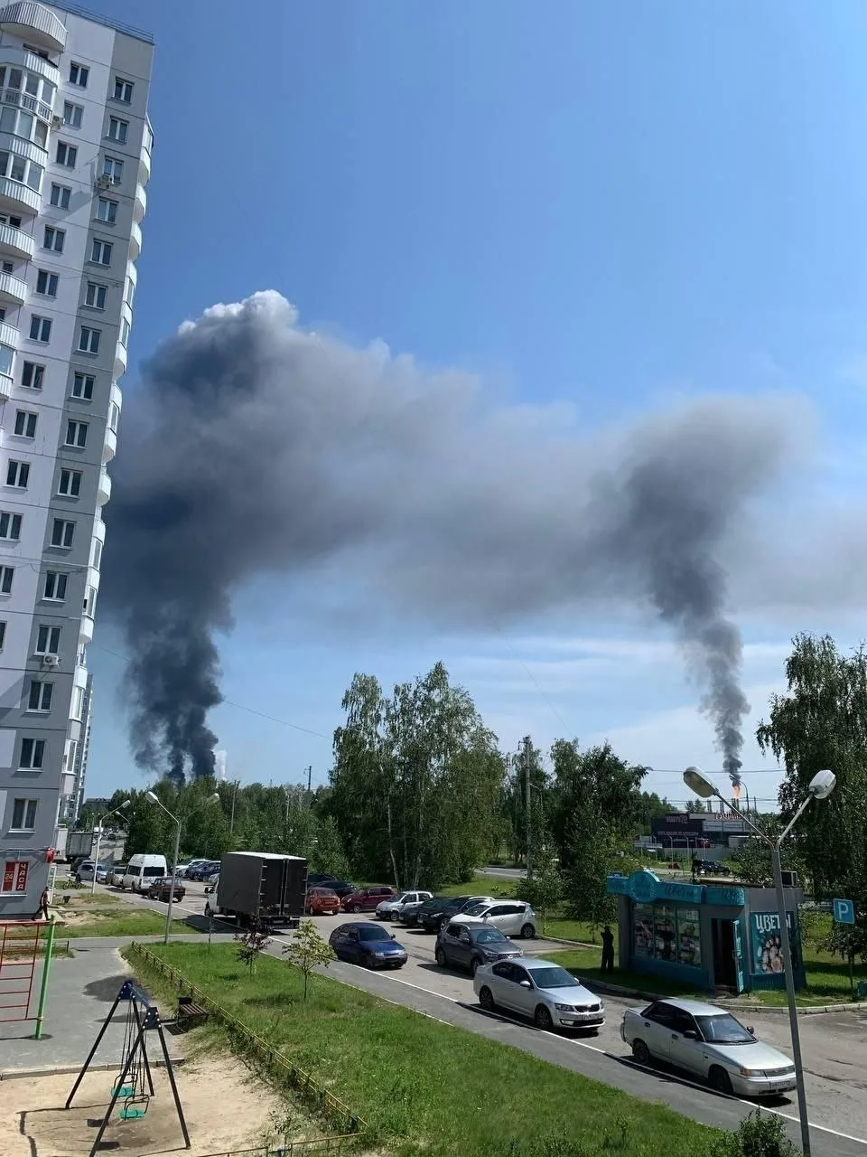 Противник нанес удар по Тюменскому НПЗ, расположенному на расстоянии более 2000 км от г...