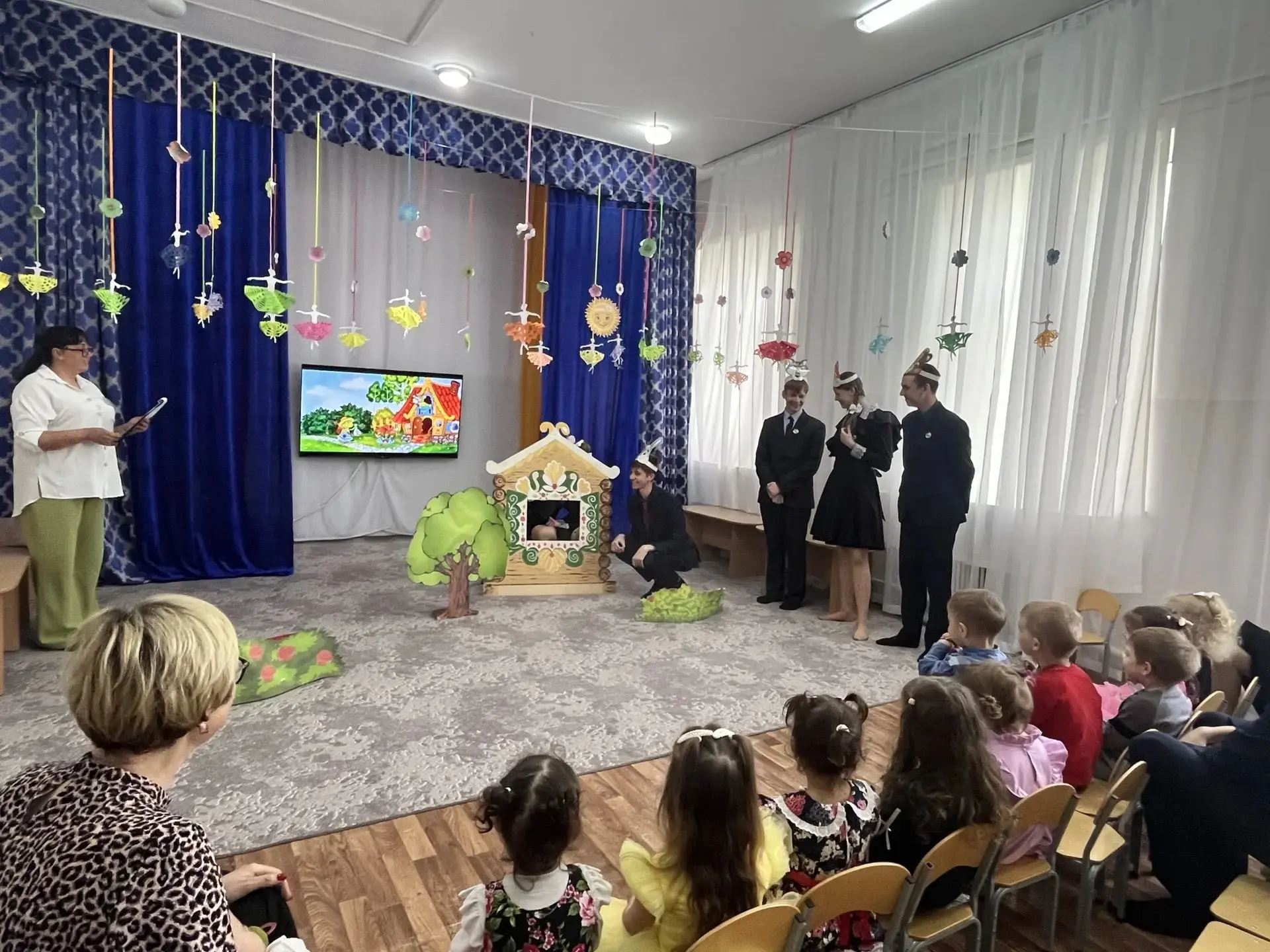 Сегодня в  детском саду 26 села Красное  прошел День открытых дверей. Он был организова...