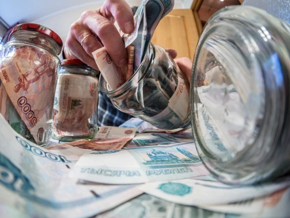 💰Копить стало некогда: петербуржцы резко сократили долю доходов на вклады