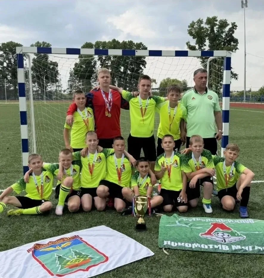 ⚽ Победа наших футболистов! 🏆
Юные футболисты спортивной школы Магдагачинского округа успешно высту