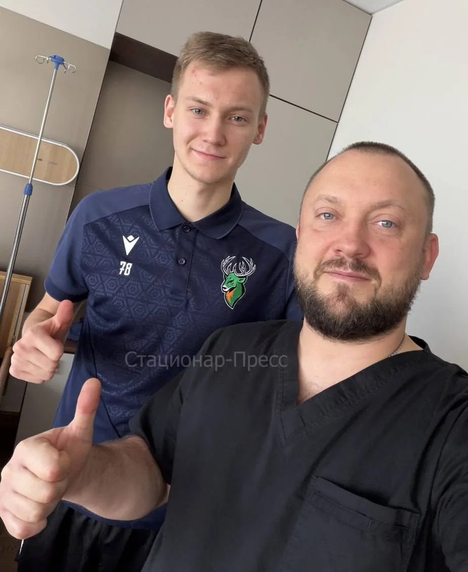 Торпедовцу Артему Мамаеву провели сложную операцию после травмы колена в Нижнем.