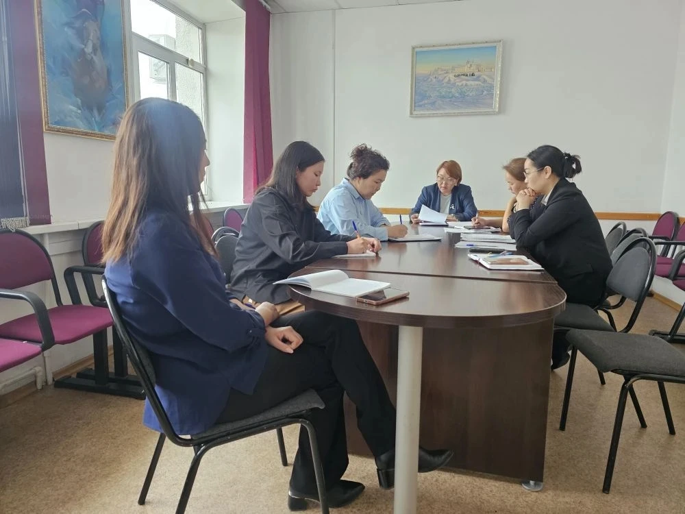 25 марта консультант аппарата Уполномоченного по правам ребенка в Республике Бурятия пр...