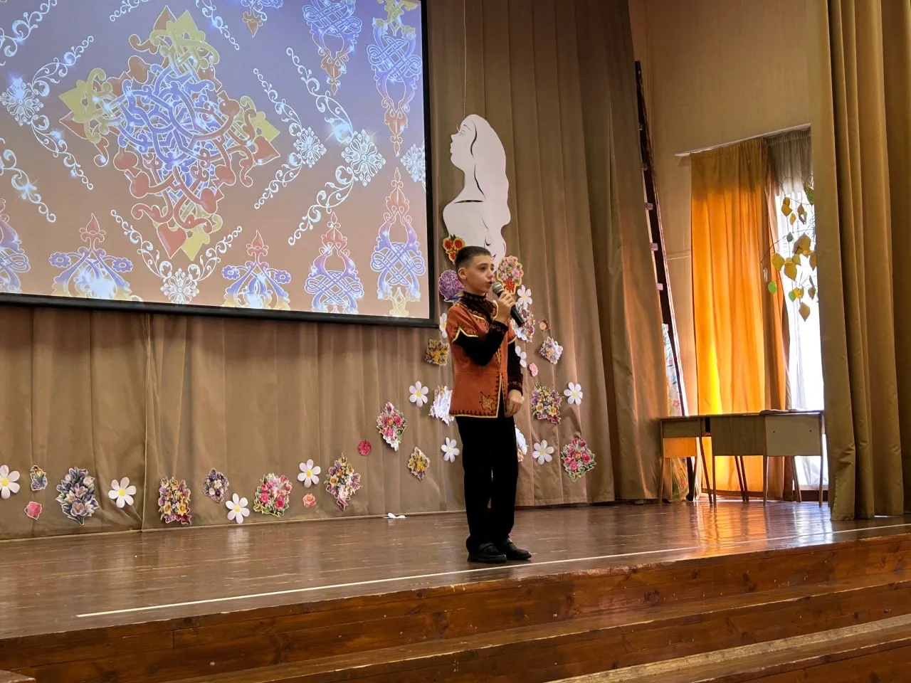 Дружба без границ!  ✨ В нашей школе прошел концерт «Дружба без границ», который стал частью Открытог