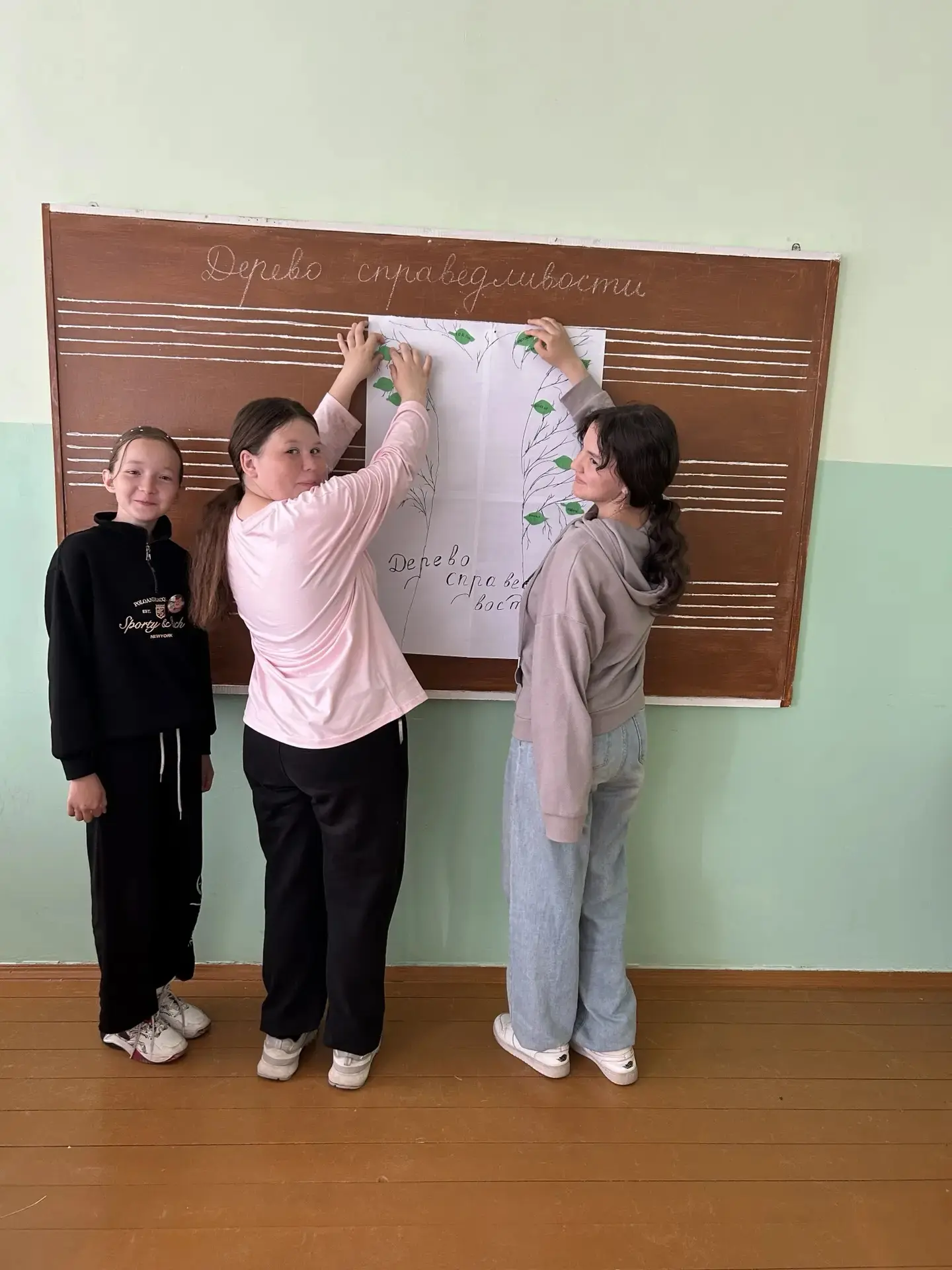 📅 День 13 в пришкольном лагере: «Прикладное творчество и народные ремесла»

Сегодняшний день в наше