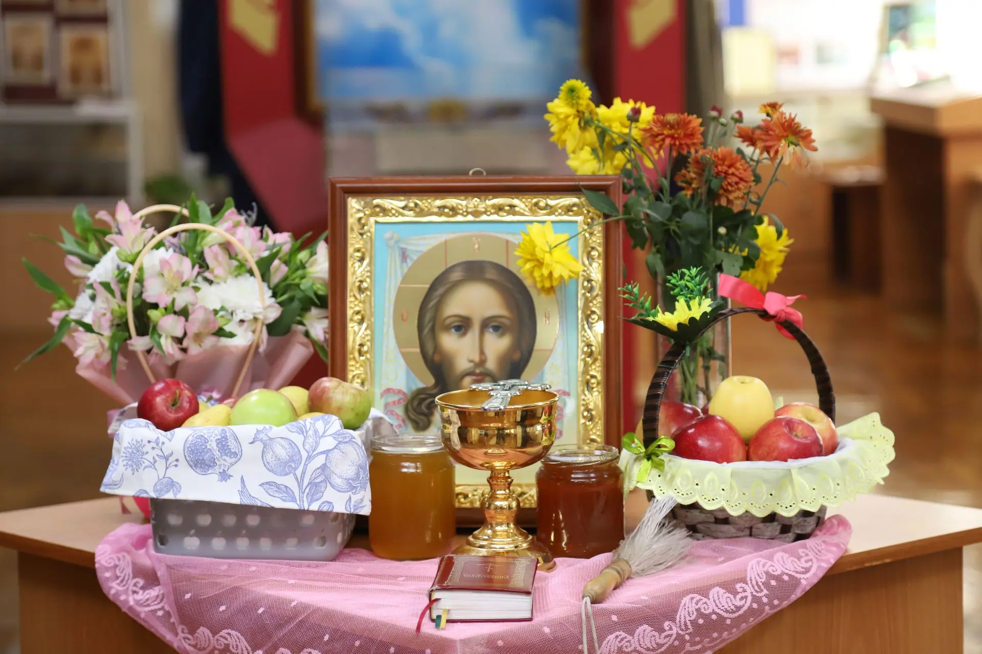 В светлый праздник Преображения Господне на базе постоянно действующей экспозиции по ис...