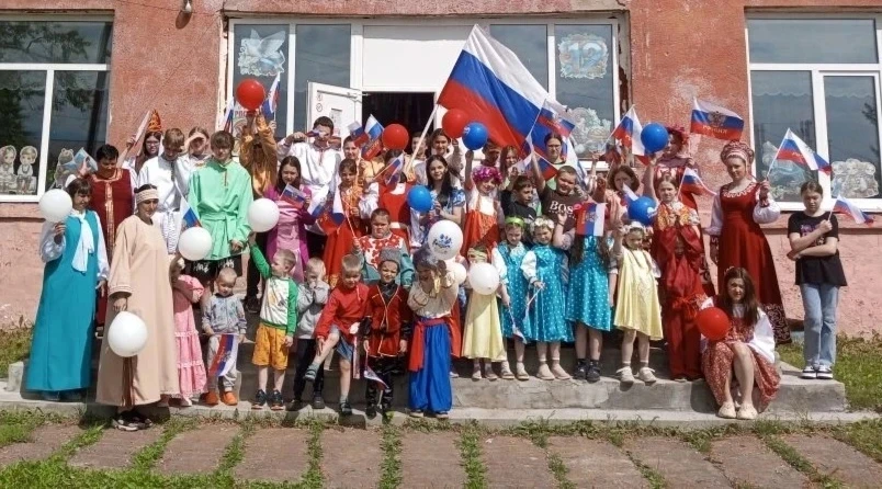 🇷🇺 День России в нашем пришкольном лагере! 🎉

Сегодняшний день был наполнен гордостью, улыбками и