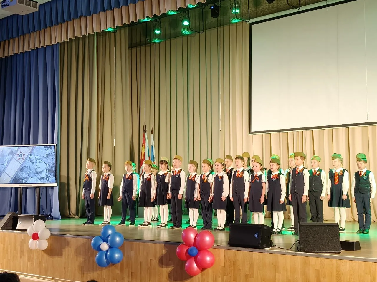🎉 Фестиваль патриотической песни в Центре образования «Аксиома» 🎉    В нашем Центре образования «Акс