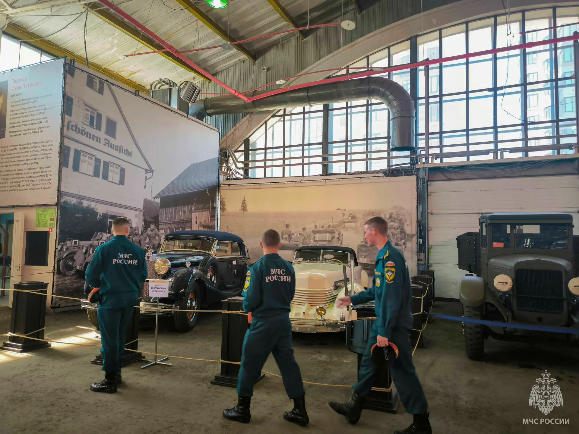 🛞 Курсанты КИФ посетили музей военной техники «Моторы войны»

🔹 В ходе экскурсии курсанты командно