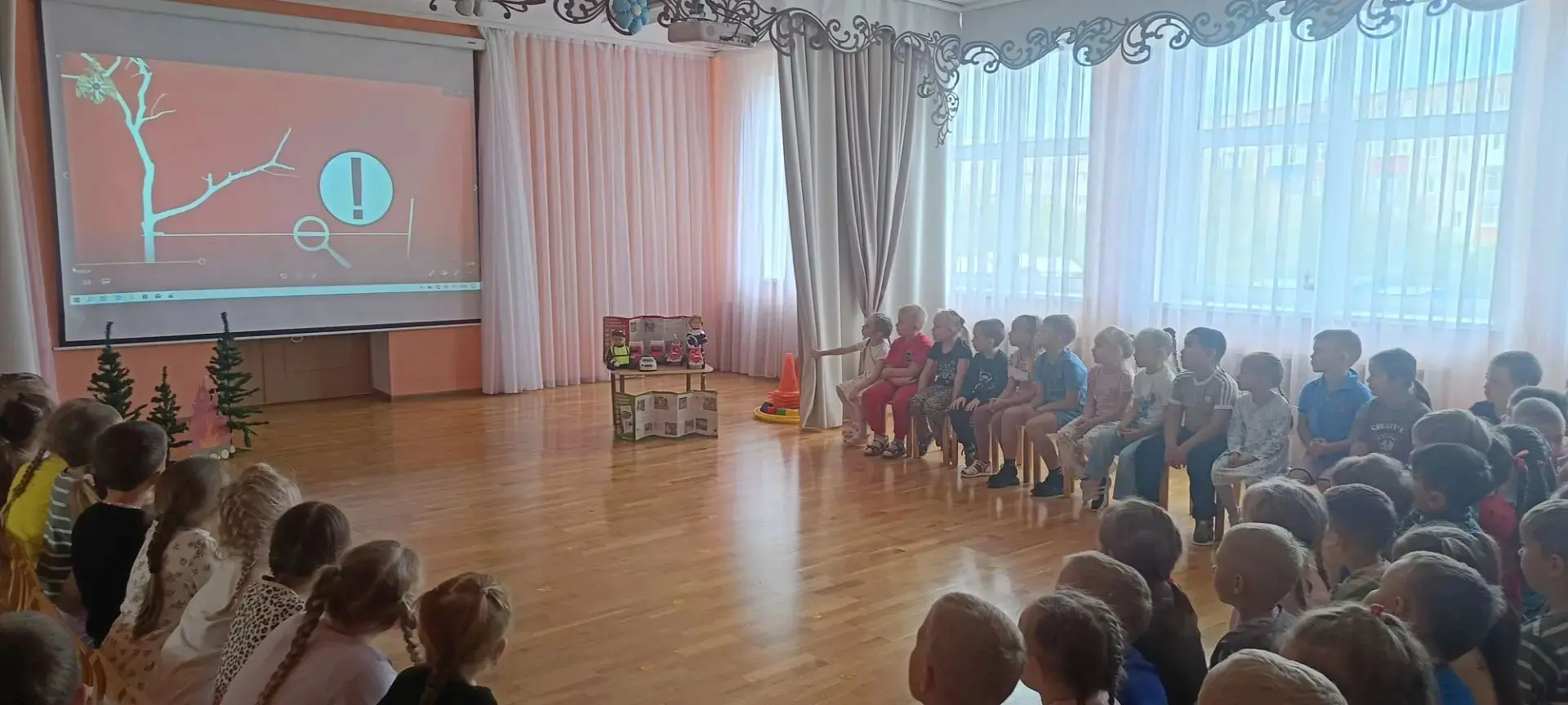 🛡️ Сегодня у нас прошло важное и очень нужное занятие по безопасности«Как вести себя в...