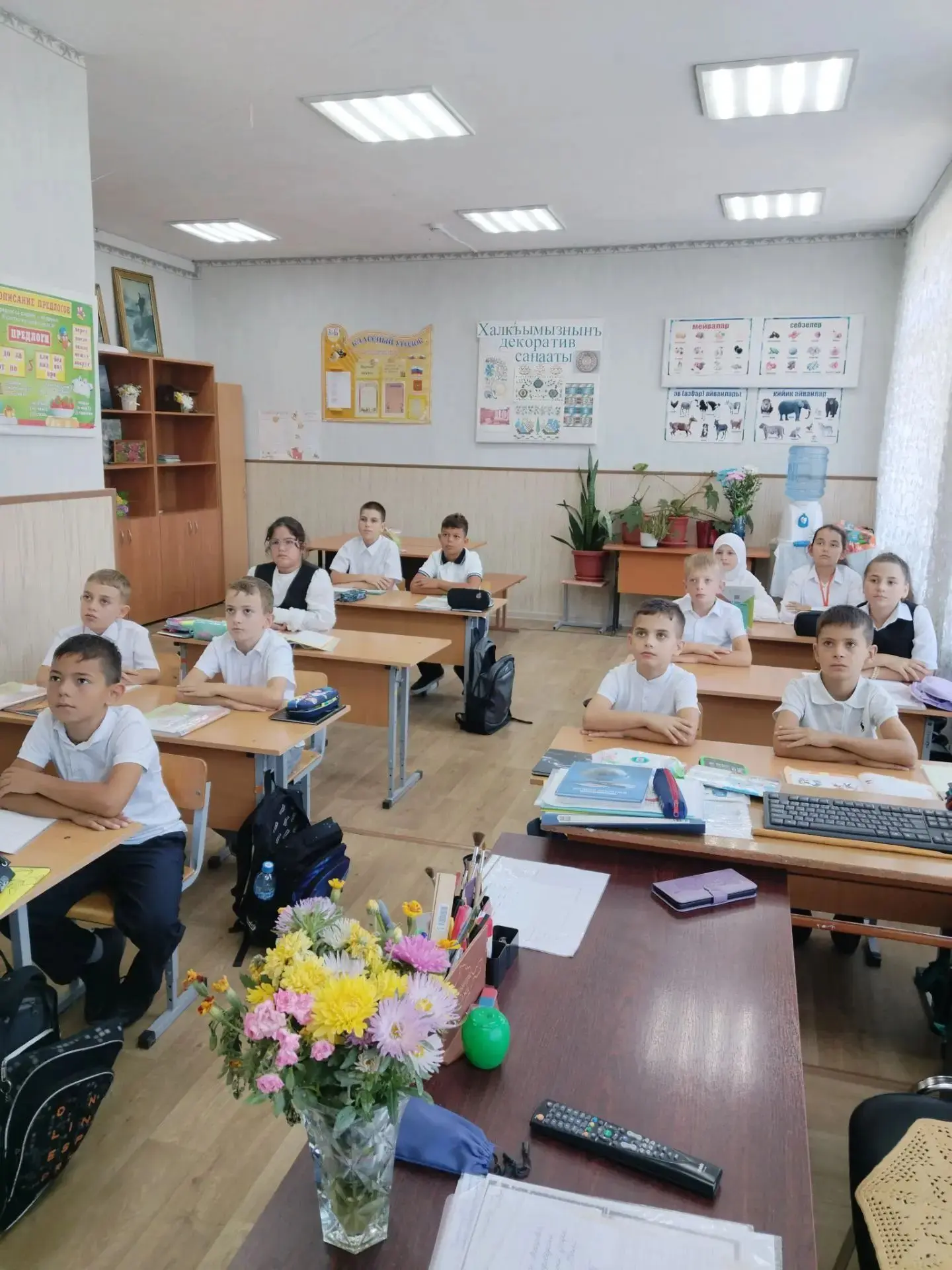 Сегодня в "Морская СОШ им. В. А. Дерягина" города Судака в начальных классах прошел кла...