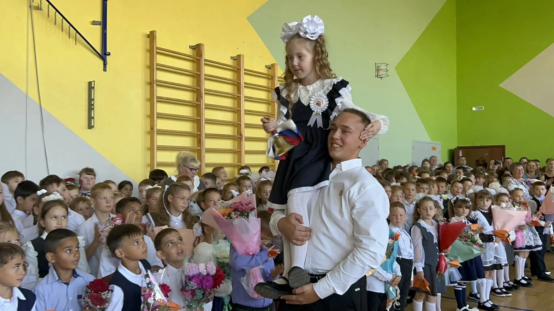 🔔Сегодня, 1 сентября, во всех школах района прошли торжественные линейки и тематически...