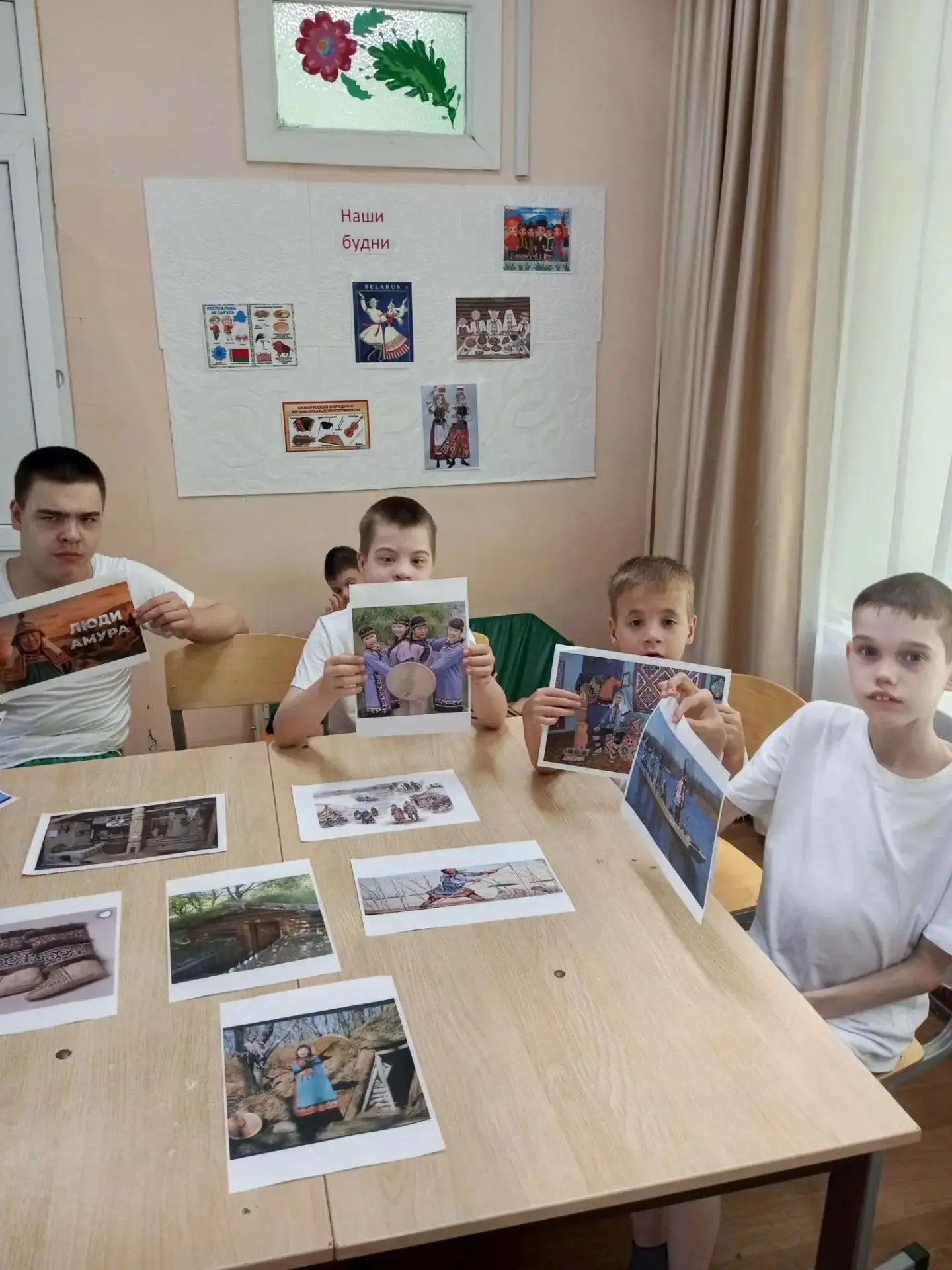 🌍 «Год единства народов России: знакомимся с культурой нанайцев!» 🌍

В нашем детском психоневролог