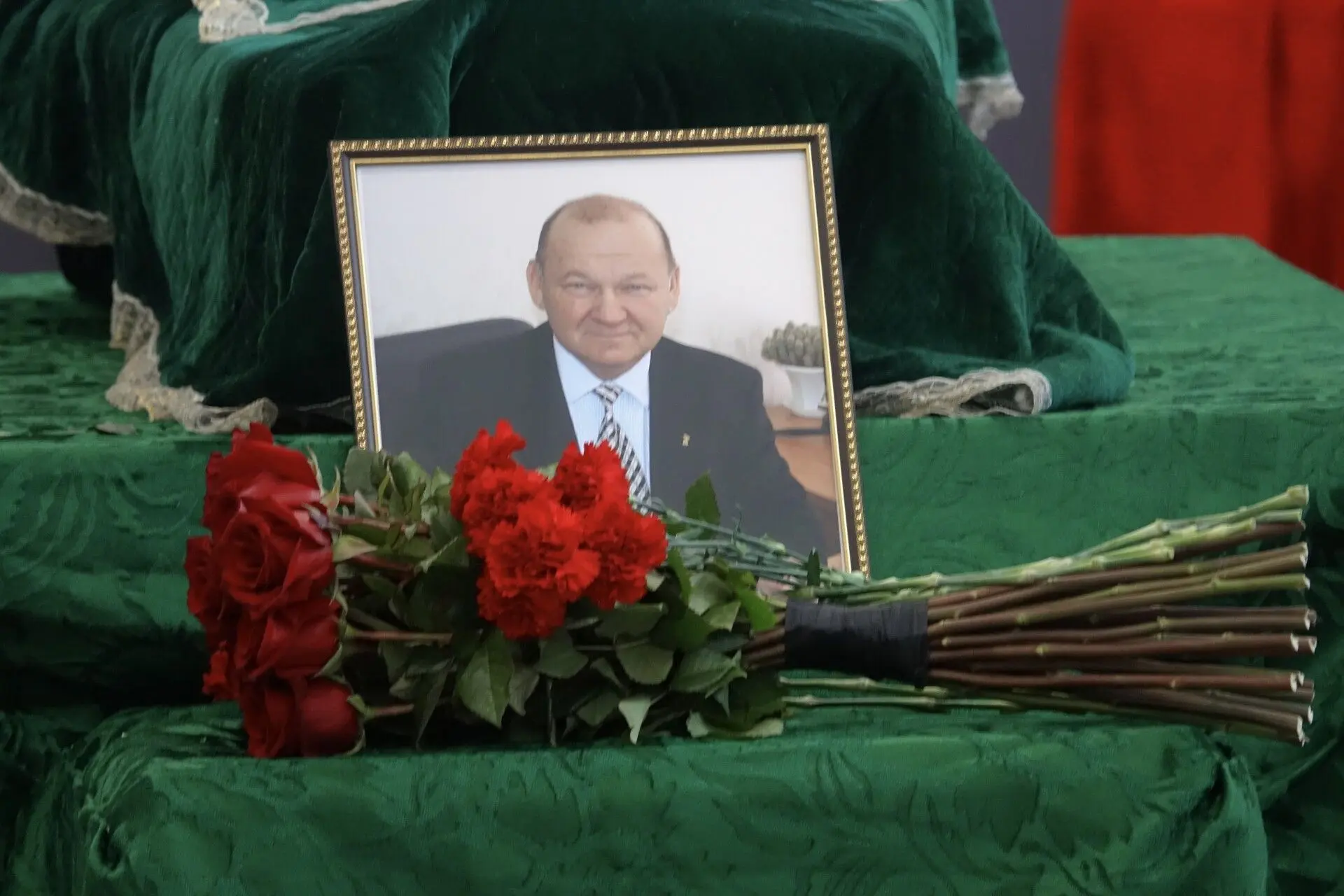Чаллы шәһәр судының беренче рәисен соңгы юлга озаттылар