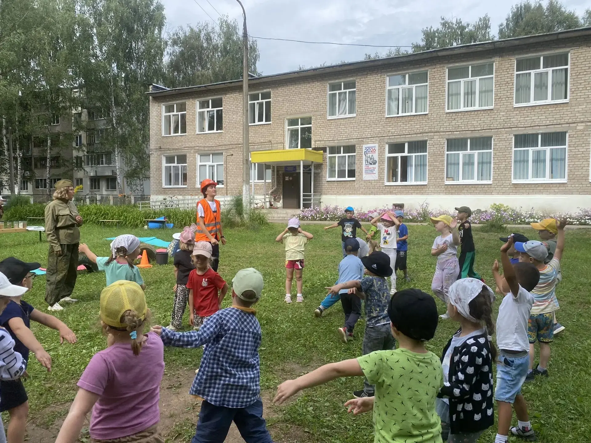 В рамках недели "Уважение к боевым и трудовым традициям народов России" прошла беседа, ...