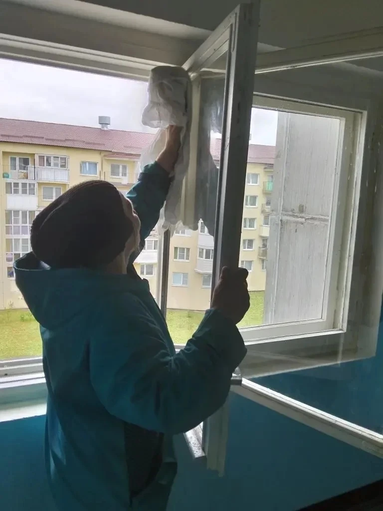 🧹Уборка на лестничных площадках в МКД.
