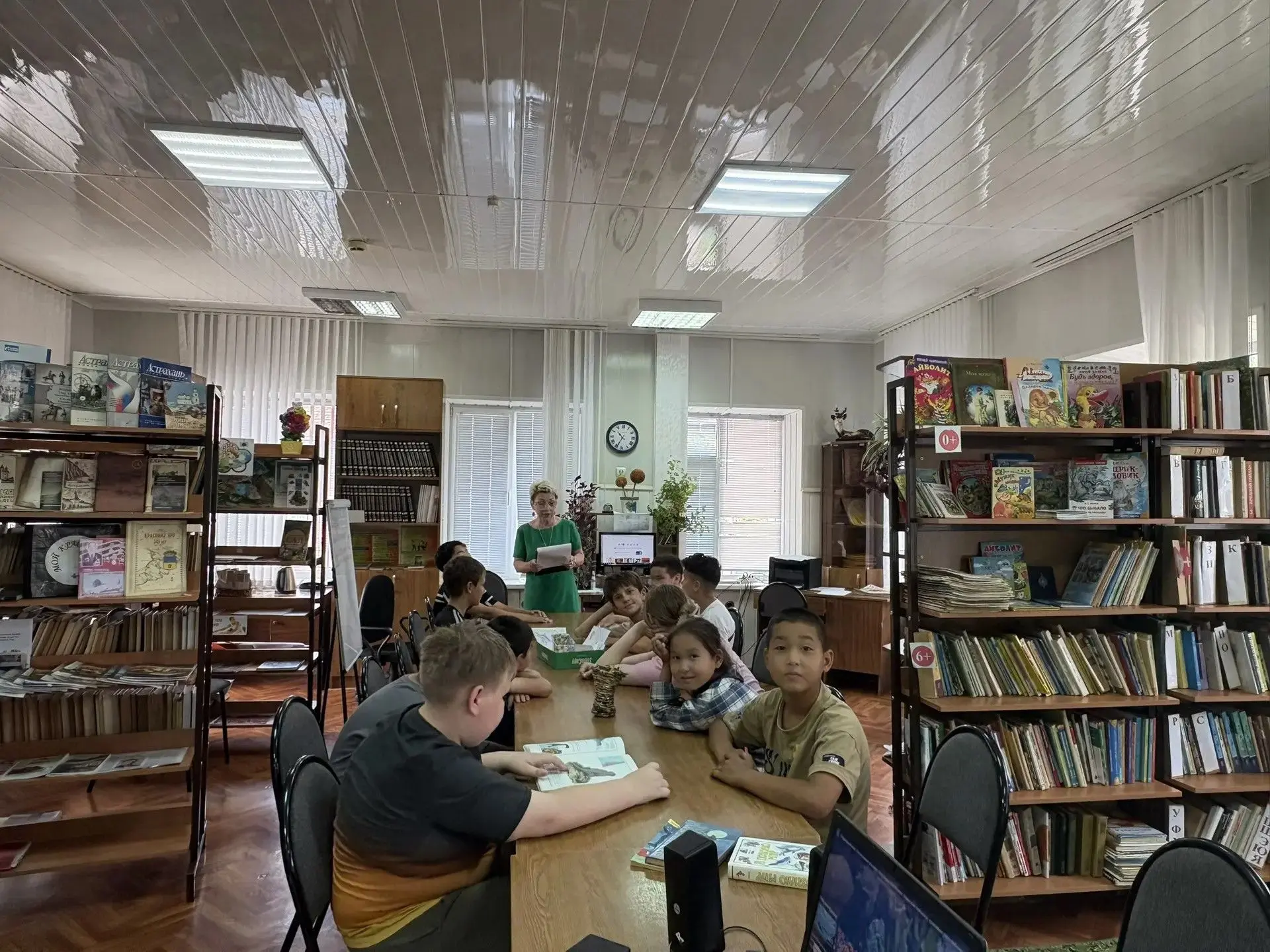 Воспитанники оздоровительного лагеря посетили Центральную библиотеку в рамках мероприятий, посвящённ