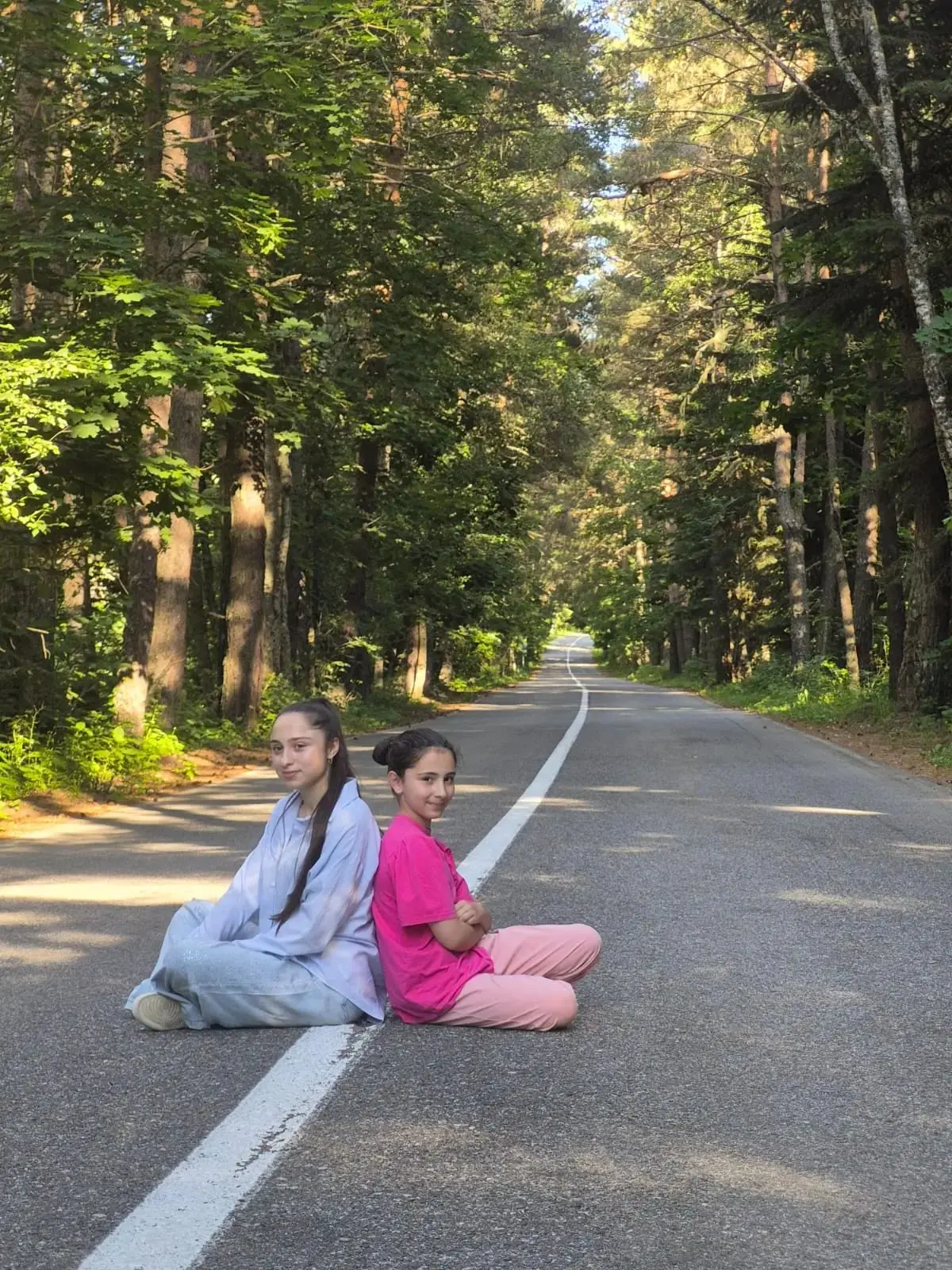 Лето в горах — это любовь! ⛰️ Ученица 4 «В» класса Аиша Бытдаева проводит незабываемые ...
