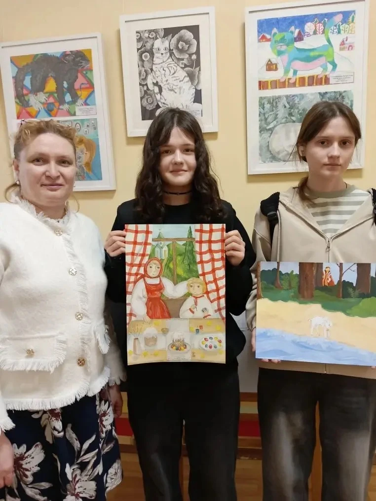 🎨Не первый год, в нашей школе работает студия "Изо-дизайн" руководитель Крюкова Татьян...