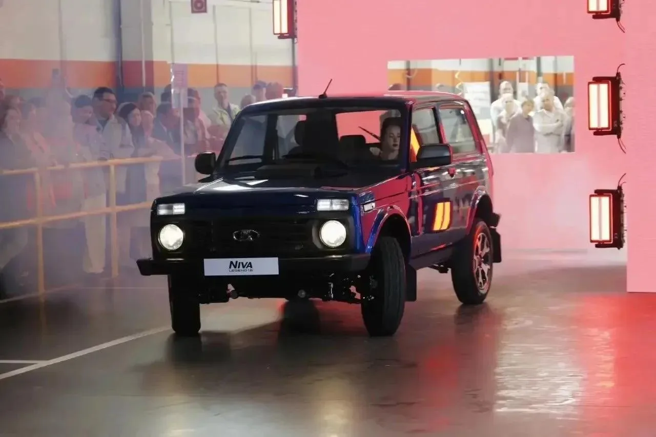 АВТОВАЗУ - 60!
 
20 июля 2026 года в Тольятти (Самарская область) полномочный представитель Президен