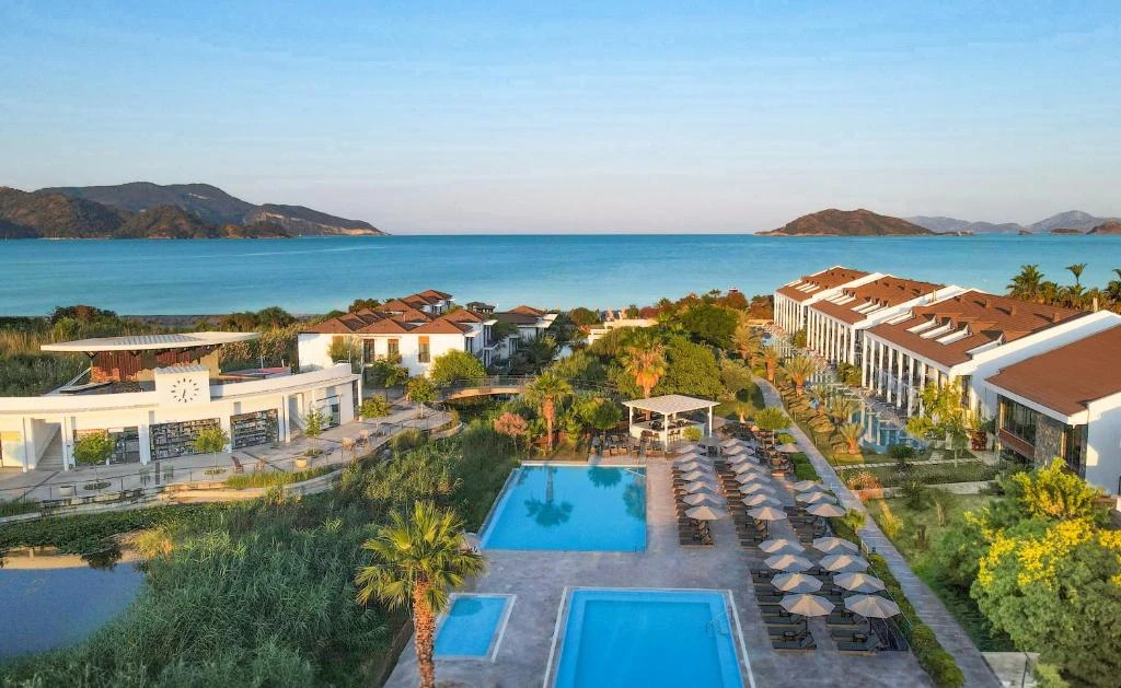 Jiva Beach Resort 5* — райский уголок с лагуной в Фетхие 🏝️🇹🇷

Этот уникальный отель расположен п