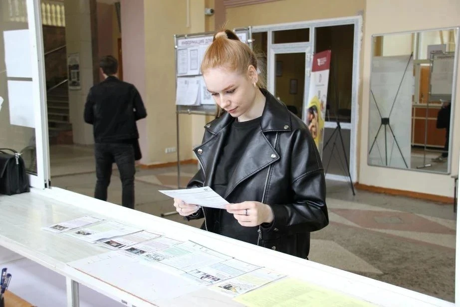 👩🏻‍🏫 Более 5600 абитуриентов примут на бюджет вузы края

В этом году абитуриентов ждут 16 вузов и