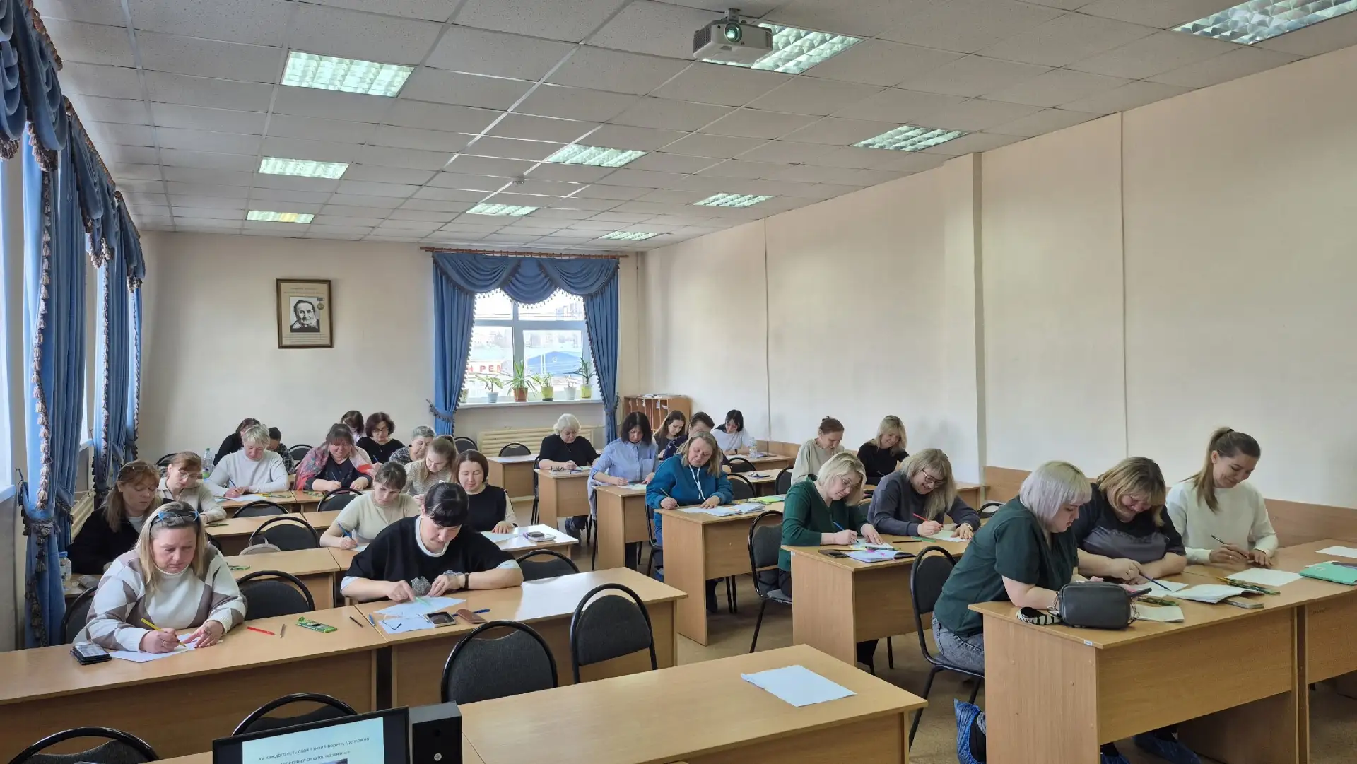 Сегодня 24 апреля, наш педагог-психолог Коршунова Светлана Владимировна провела арт-тер...