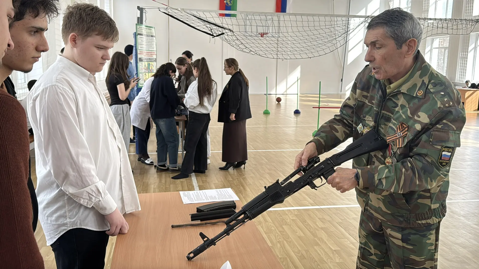 Школьный этап Всероссийского конкурса прошел 19 февраля 2026 года в спортивном зале МБОУ СОШ №27 име