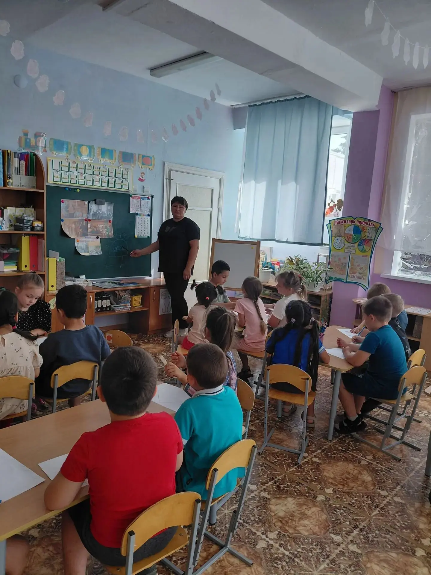 🏫 Путешествие во времени: как изменилась школа от прошлого к будущему?