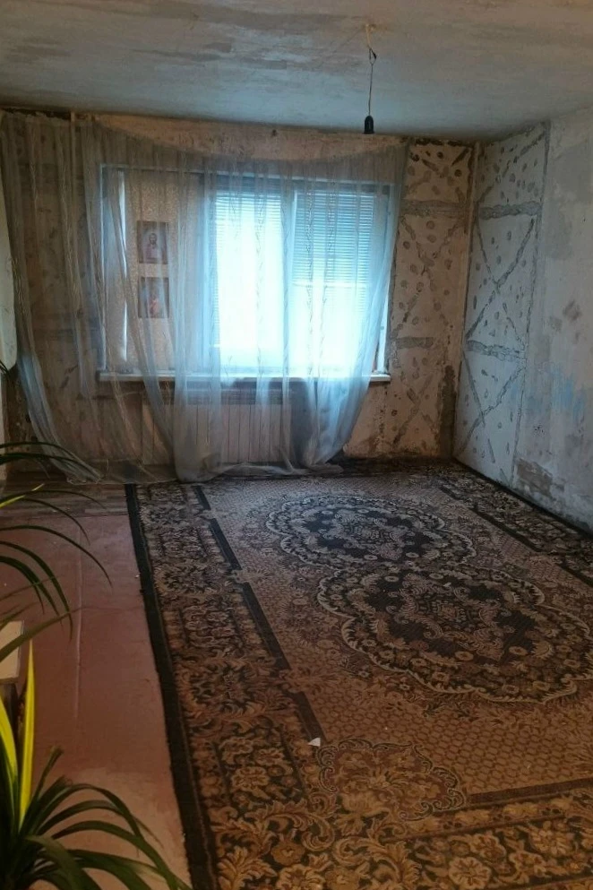 ‼Продам 3-ком. квартиру на кв. Заречный. 1/9 эт., 73/40/7м². Подготовлена под ремонт: н...
