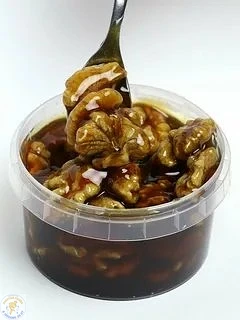 Мёд с грецким орехом — сладость, которая заботится о вас 🍯🌰