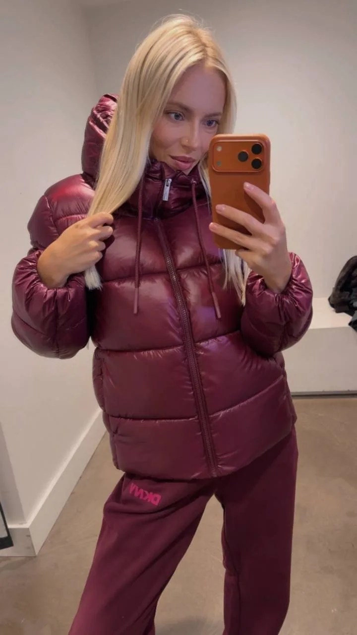 DKNY 10400