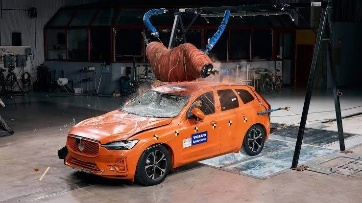 Более строгие краш-тесты (NCAP и другие)

Для получения высоких баллов в независимых рейтингах (ARCA