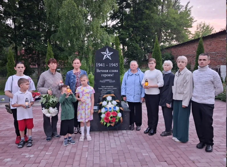 22 июня, в День памяти и скорби, активисты школьного музея совместно с сельским Домом культуры прове