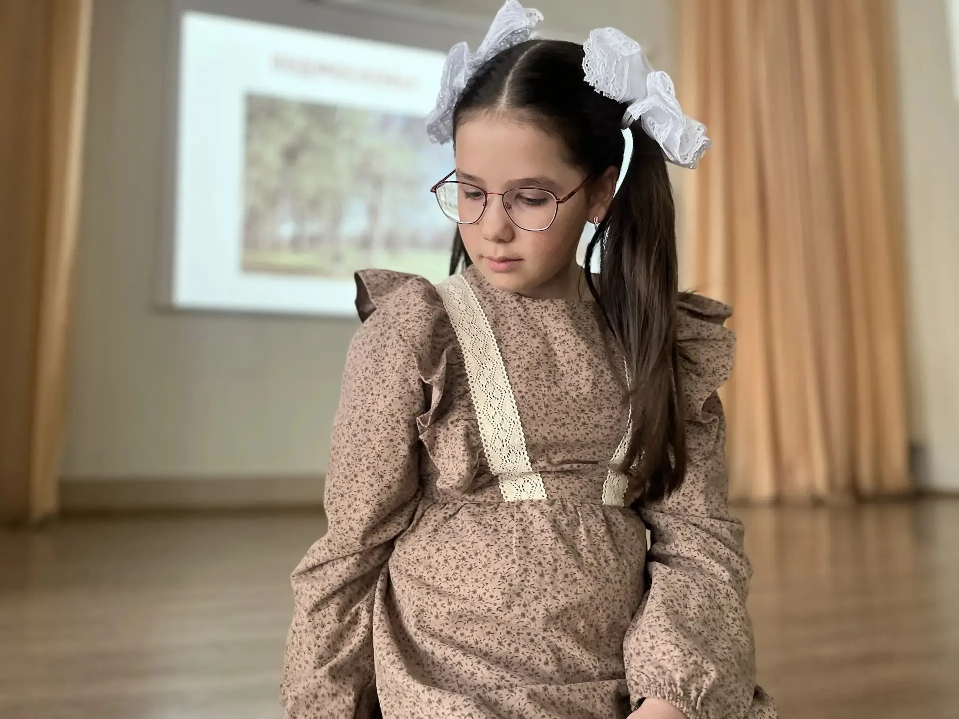 🎭 7 мая 2026 года на сцене нашей школы состоялась долгожданная премьера спектакля «Дети войны». Это 
