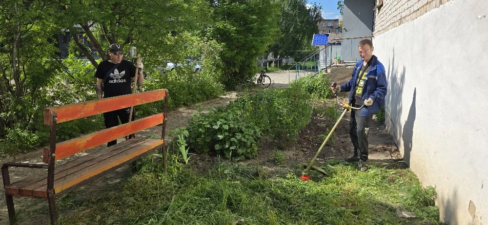 СОКРАЩАЕМ СОРНУЮ РАСТИТЕЛЬНОСТЬ 

🌱Покос травы - одна из важных задач, которая стоит перед коммунал