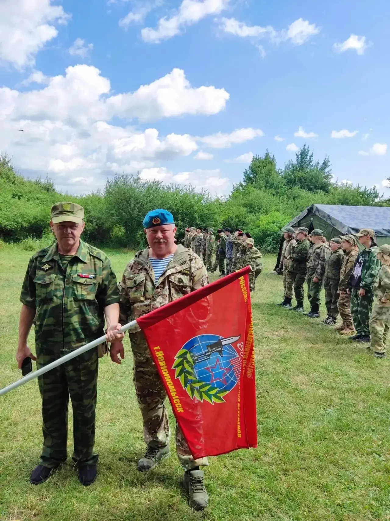 Сегодня, 18 июля, в Невинномысске открылись военно-полевые сборы казачьей молодёжи.