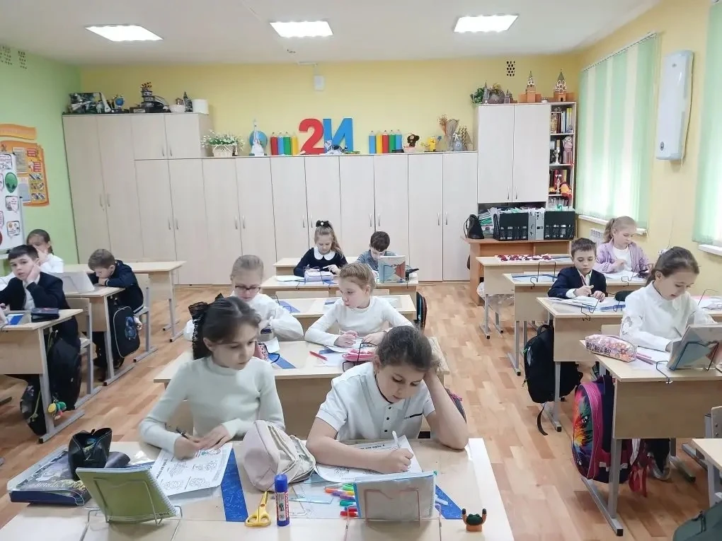 🧘‍♀️ «Разговоры о важном»: учимся брать эмоции под контроль!  Сегодня в Гимназии №4 прошли необычные