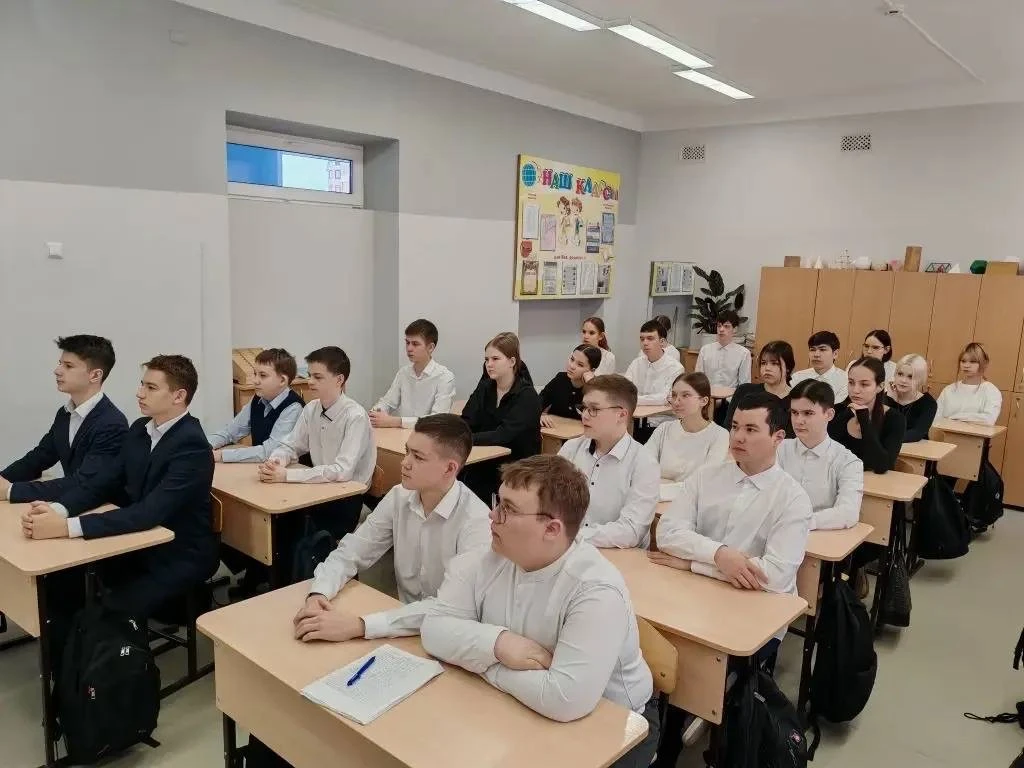 ✅ Сегодня в школе №6 прошло занятие «Разговоры о важном» на тему «Что значит работать в команде? Сил