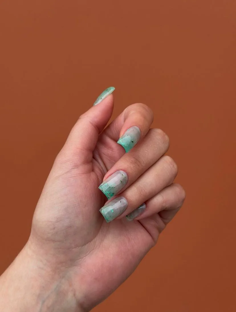 💅✨ Маникюр с покрытием и укрепление гелем — идеальный выбор для ваших ногтей! ✨💅