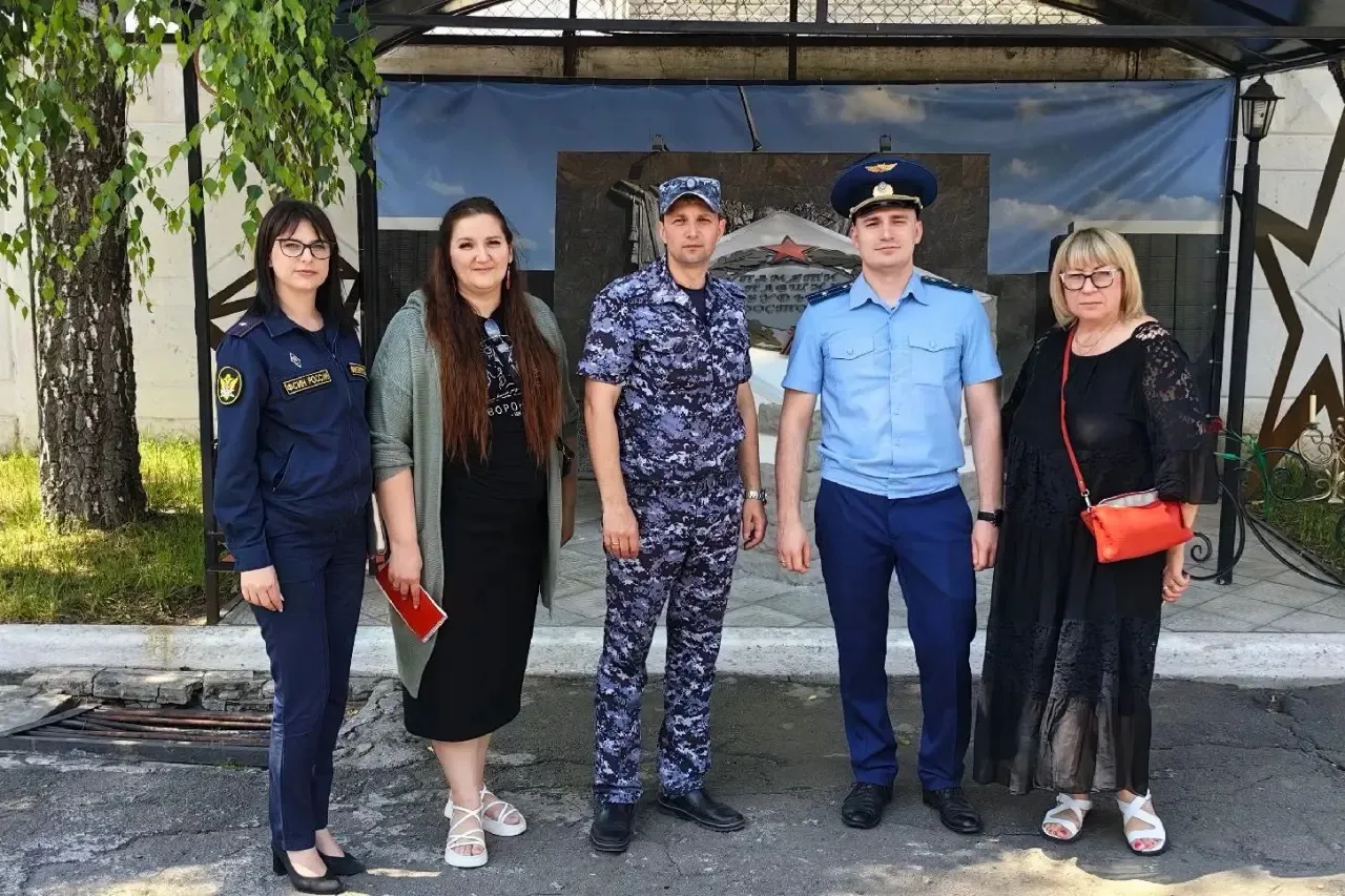 УФИЦ города Боброва посетили представители надзорного ведомства и члены ОНК
                        